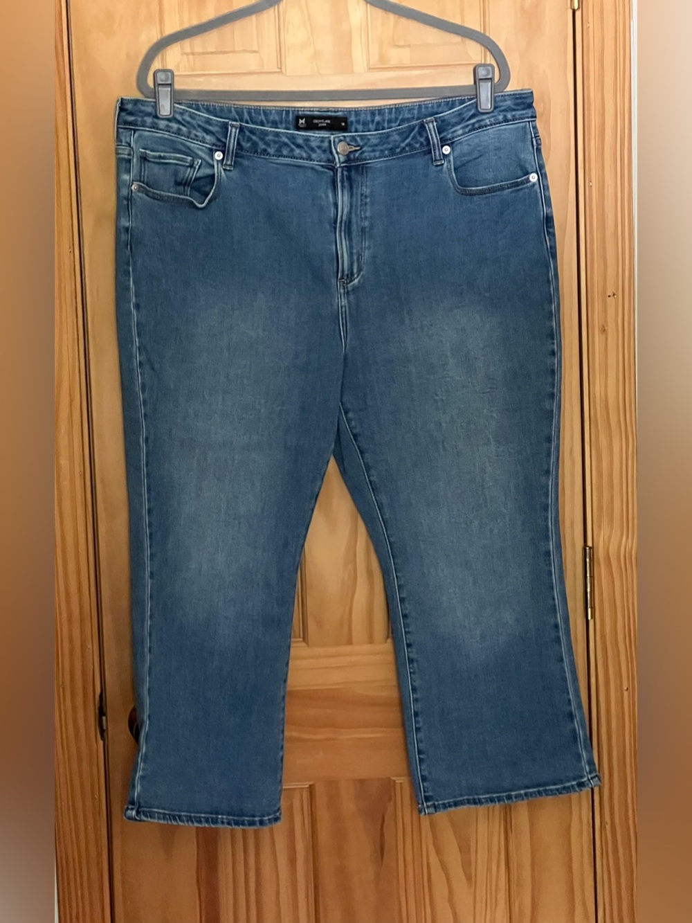Member’s Mark Medium Blue Crop Flare Jeans Size 18